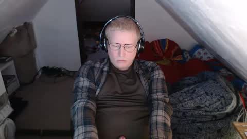 cebas online show from 03/04/25, 01:17