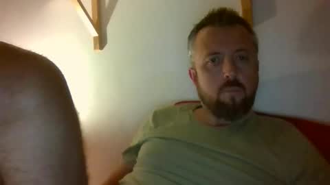 Snapshot of cebcool chatting on 10/31/25, 08:10 Sb online show from 10/31/25, 08:10