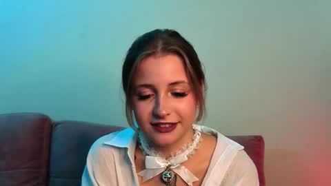 Lina  online show from 10/23/25, 07:23