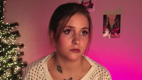 Snapshot of ceceliapidcock chatting on 01/14/26, 10:58 Lina online show from 01/14/26, 10:58