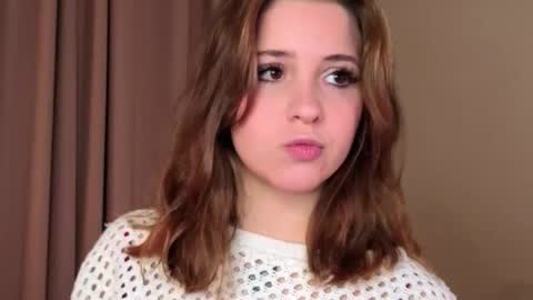 Snapshot of ceceliapidcock chatting on 02/25/26, 07:23 Lina online show from 02/25/26, 07:23