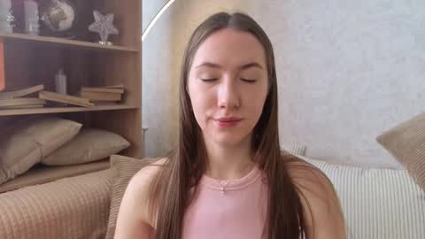 Snapshot of cel1ne_secret chatting on 09/10/25, 05:29 Josie Manesi online show from 09/10/25, 05:29