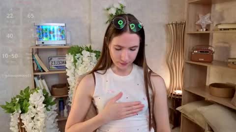 Snapshot of cel1ne_secret chatting on 09/18/25, 06:15 Josie Manesi online show from 09/18/25, 06:15