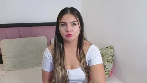 Snapshot of celeste_1star chatting on 02/24/25, 12:09 celeste_1star online show from 02/24/25, 12:09