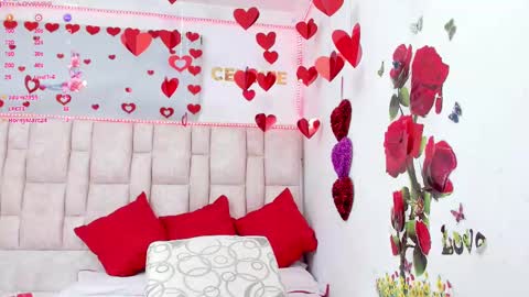 Snapshot of celeste_lincon chatting on 02/16/25, 04:09 Celeste Lincon online show from 02/16/25, 04:09