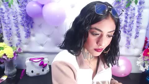 Snapshot of celeste_owen18 chatting on 01/24/25, 03:43 celeste owen18 online show from 01/24/25, 03:43