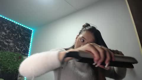 Snapshot of celeste_polis chatting on 10/16/25, 08:21 celeste_polis online show from 10/16/25, 08:21