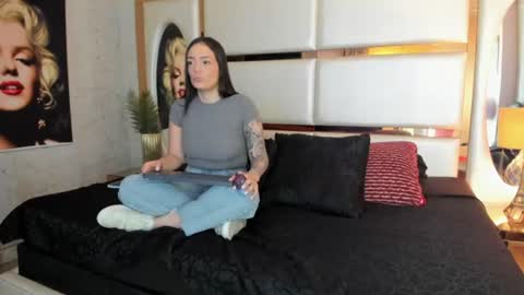 celeste_starsss online show from 07/13/26, 09:17