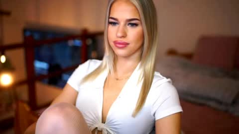 Sunflower  online show from 04/16/26, 08:04