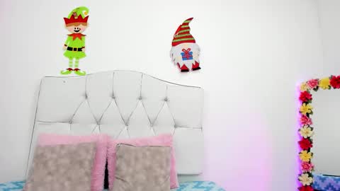 Snapshot of celestederek chatting on 01/09/26, 07:26 Celeste - Derek online show from 01/09/26, 07:26