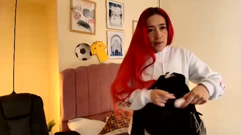 Snapshot of celestee15_ chatting on 06/20/26, 11:13 Celeste online show from 06/20/26, 11:13