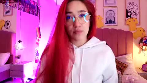 Snapshot of celestee15_ chatting on 06/22/26, 11:18 Celeste online show from 06/22/26, 11:18