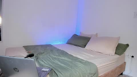 celesteginger online show from 02/12/25, 03:05