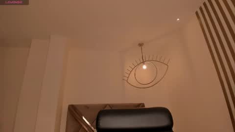 Celeste Moon online show from 11/06/25, 03:07