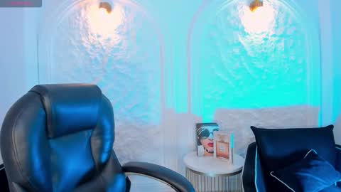 Celeste Moon online show from 02/09/26, 05:00