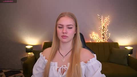 celestenoirr online show from 11/12/25, 08:37