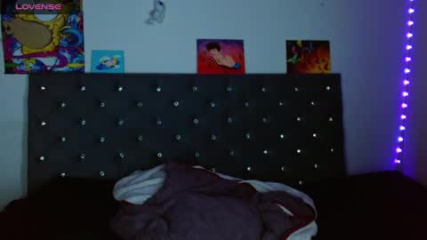 Snapshot of celesteswett chatting on 12/18/24, 12:43 I am Valentinn online show from 12/18/24, 12:43