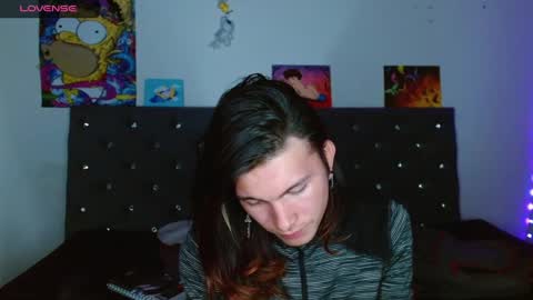 Snapshot of celesteswett chatting on 12/18/24, 03:58 I am Valentinn online show from 12/18/24, 03:58