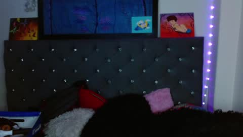 Snapshot of celesteswett chatting on 02/10/25, 02:52 I am Valentinn online show from 02/10/25, 02:52