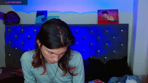 Snapshot of celesteswett chatting on 02/23/25, 04:39 I am Valentinn online show from 02/23/25, 04:39