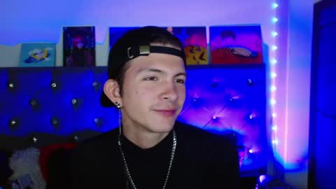 Snapshot of celesteswett chatting on 03/07/25, 01:42 I am Valentinn online show from 03/07/25, 01:42