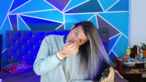 Snapshot of celesteswett chatting on 10/04/25, 01:14 I am Valentinn online show from 10/04/25, 01:14