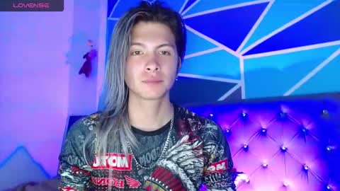 Snapshot of celesteswett chatting on 10/27/25, 02:37 I am Valentinn online show from 10/27/25, 02:37