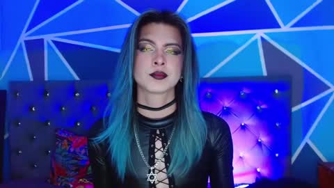 Snapshot of celesteswett chatting on 11/07/25, 12:43 I am Valentinn online show from 11/07/25, 12:43