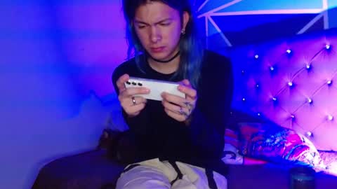 Snapshot of celesteswett chatting on 11/10/25, 08:35 I am Valentinn online show from 11/10/25, 08:35