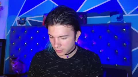 Snapshot of celesteswett chatting on 11/13/25, 07:13 I am Valentinn online show from 11/13/25, 07:13