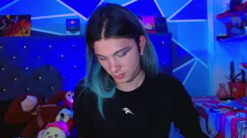 Snapshot of celesteswett chatting on 11/29/25, 02:14 I am Valentinn online show from 11/29/25, 02:14