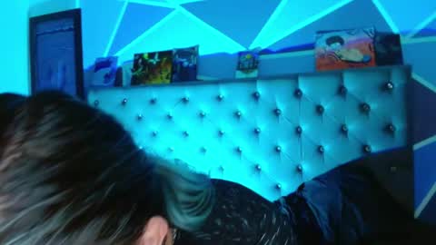 Snapshot of celesteswett chatting on 12/05/25, 06:59 I am Valentinn online show from 12/05/25, 06:59