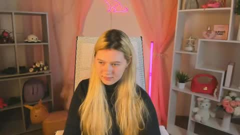 your cute kitty online show from 04/17/26, 07:06