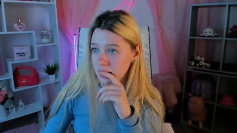 your cute kitty online show from 05/07/26, 06:46