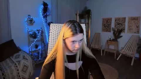 your cute kitty online show from 06/09/26, 07:47