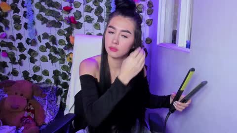 Snapshot of celestinepurple chatting on 12/23/24, 10:33 Celestineeeeee online show from 12/23/24, 10:33