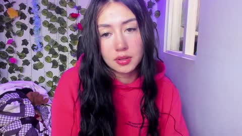 Snapshot of celestinepurple chatting on 01/04/25, 04:00 Celestineeeeee online show from 01/04/25, 04:00