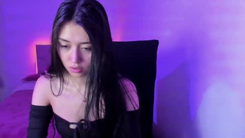 Snapshot of celestinepurple chatting on 01/10/25, 05:34 Celestineeeeee online show from 01/10/25, 05:34