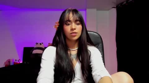 Snapshot of celestinepurple chatting on 03/10/25, 12:18 Celestineeeeee online show from 03/10/25, 12:18