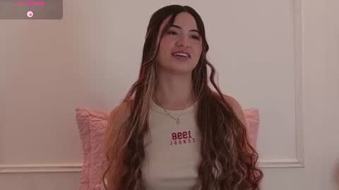 celestte_vanegas online show from 06/22/26, 05:32