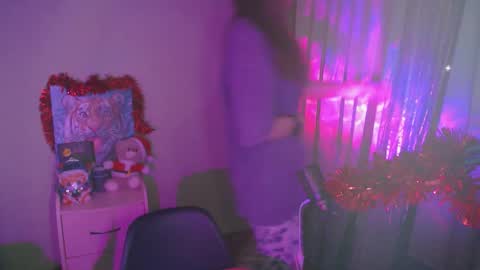 Snapshot of celia_sensual_ chatting on 02/25/26, 04:38 celia_sensual_ online show from 02/25/26, 04:38