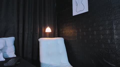 CelinaYHanck online show from 03/11/25, 12:50