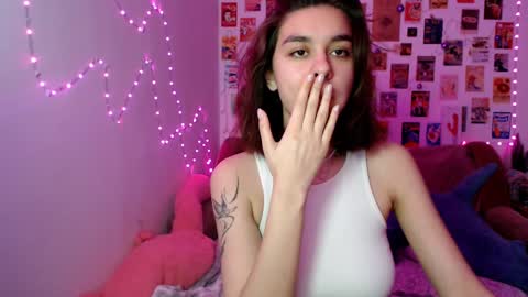 Snapshot of celine_dionn chatting on 12/21/24, 12:38 Celine online show from 12/21/24, 12:38