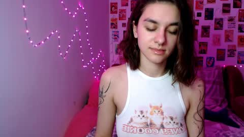 Snapshot of celine_dionn chatting on 02/02/25, 10:57 Celine online show from 02/02/25, 10:57