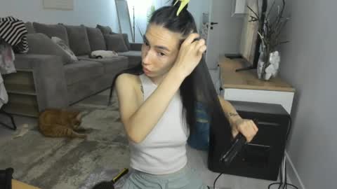 Snapshot of celine_roxelle chatting on 05/22/26, 01:28 Celine Roxelle online show from 05/22/26, 01:28