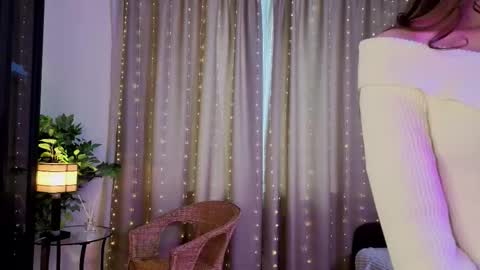 Snapshot of celineswiatkowski chatting on 02/08/26, 09:02 Nina online show from 02/08/26, 09:02