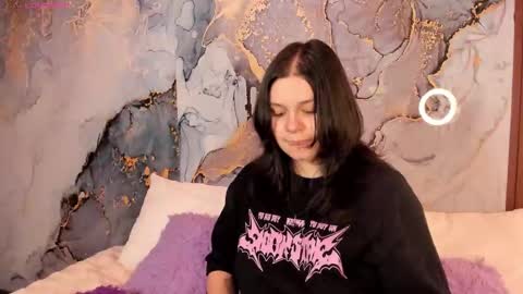 Hello guys my name is Sofi and Lizzie and  Vanessa online show from 02/09/26, 04:16