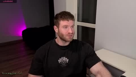 Snapshot of centurion_1 chatting on 12/14/25, 09:08 Bruce online show from 12/14/25, 09:08