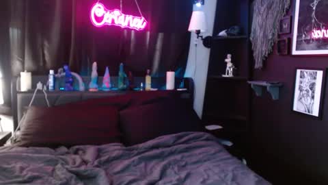 Averi online show from 03/11/25, 08:09