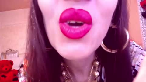 Cerise online show from 12/21/25, 01:02